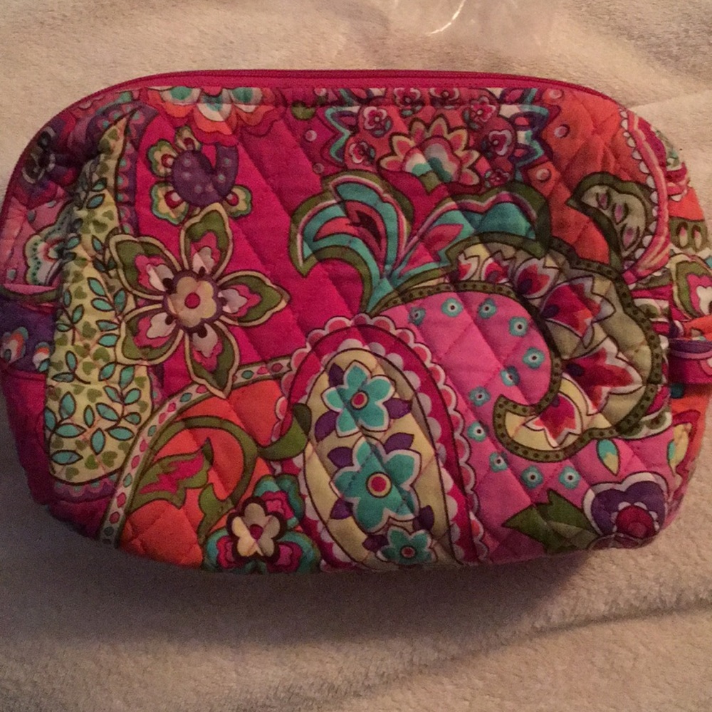 Large Vera Bradley cosmetic zip makeup bag